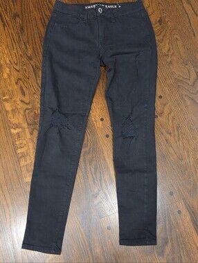 American Eagle Outfitters Black Ripped Jegging